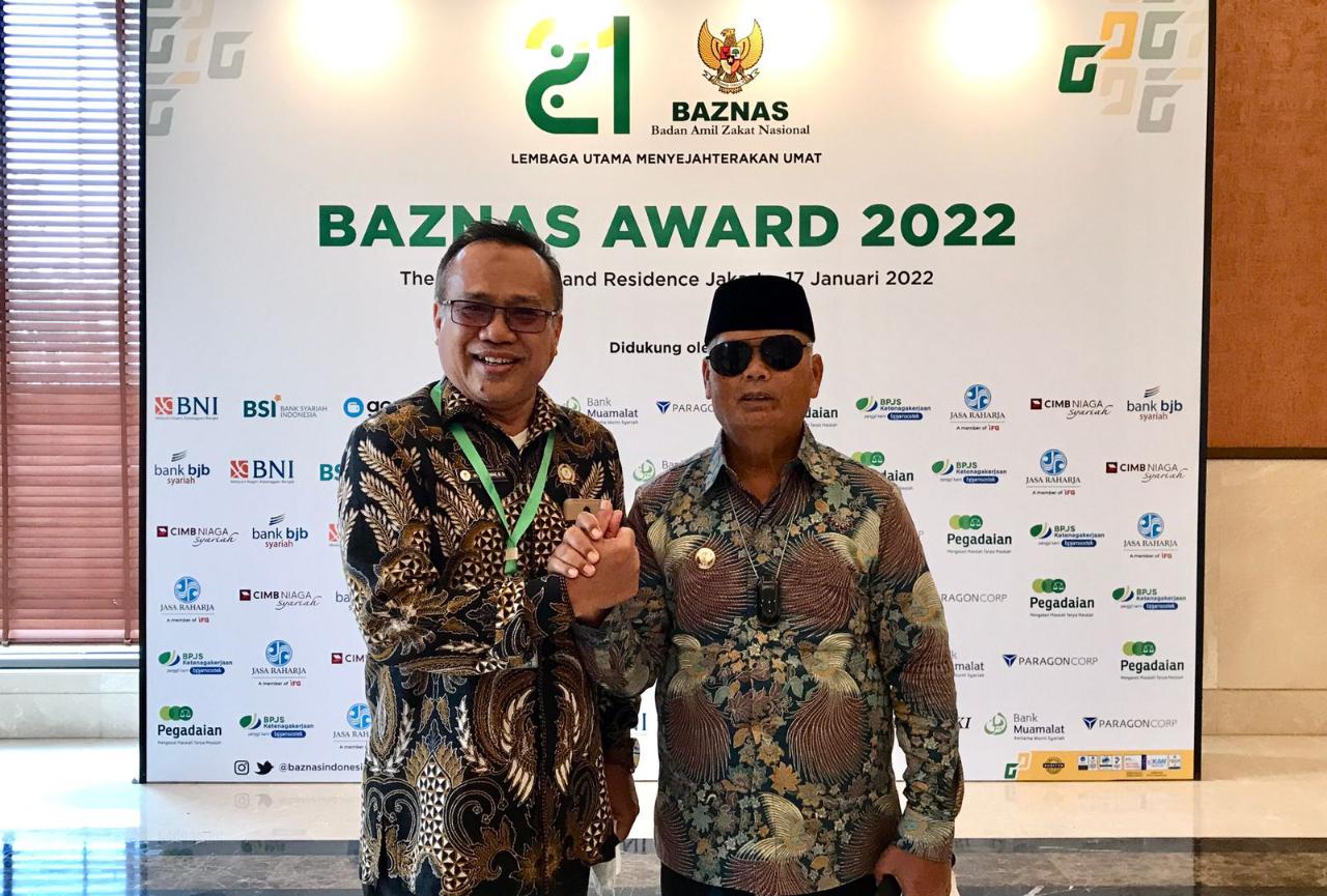 Enrekang Terima Penghargaan Baznas 2022